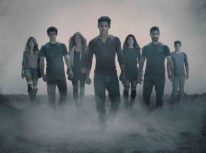teen-wolf---season-4---cast-group-promotional-photo.jpg